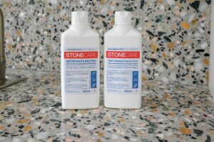 Kit StoneCare: Trattamento Antimacchia per Marmo e Granito